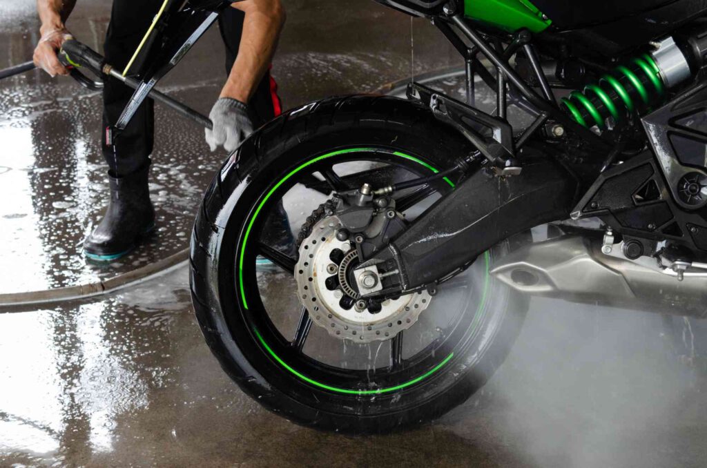 Motorrad Handwäsche